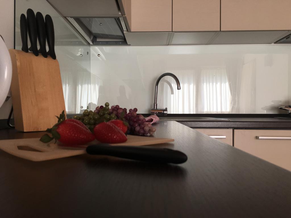 Апартаменты Residenza Eleonora Тему Экстерьер фото